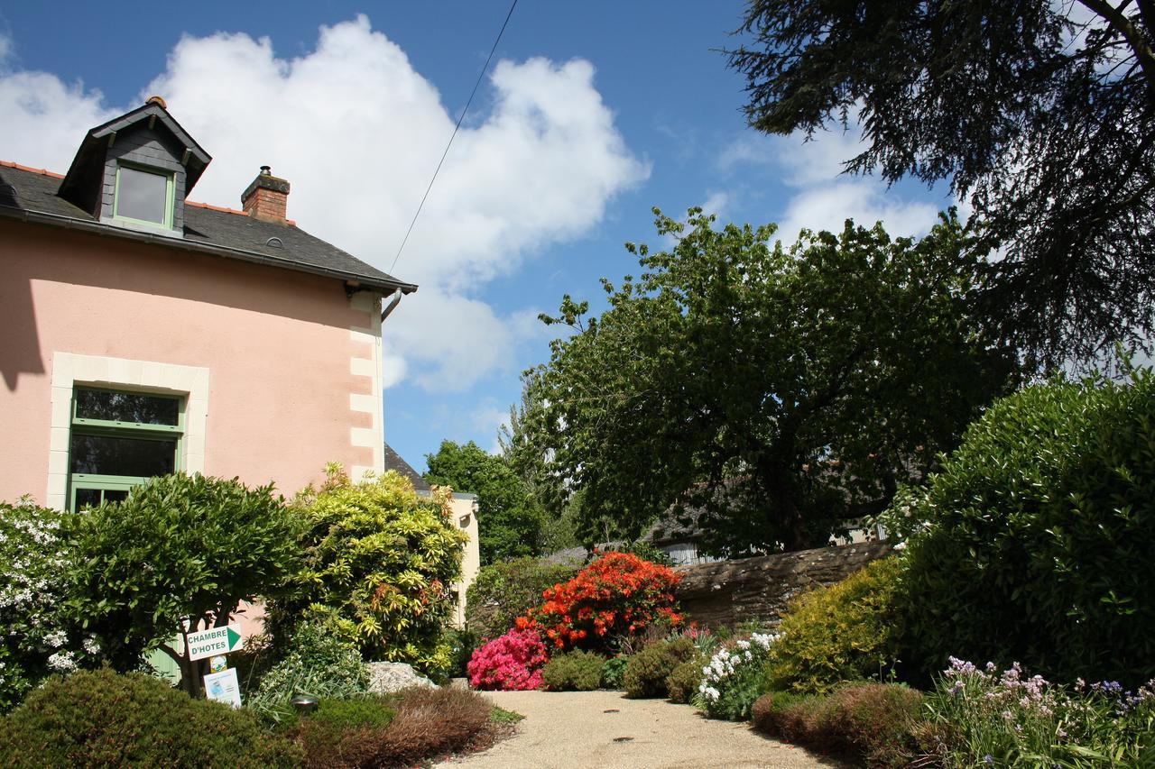 Chambres D'Hotes Du Chalet De Caharet Pipriac Luaran gambar